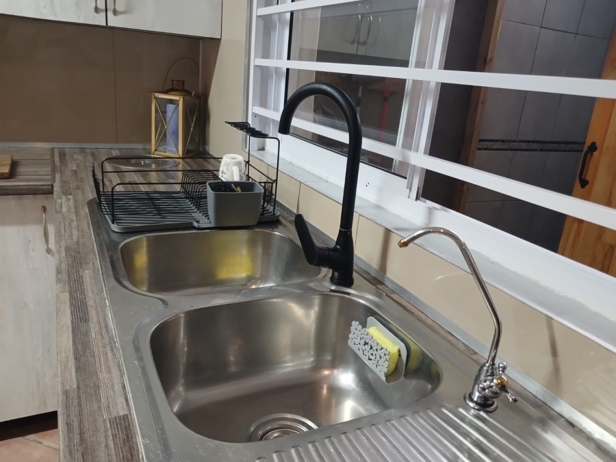 3 Bedroom Property for Sale in Cambridge West Eastern Cape